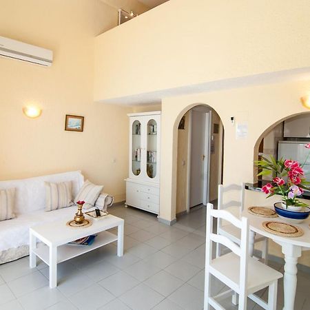 Skol 911A 1 Bedroom Duplex With Sea Views 马尔韦利亚 外观 照片