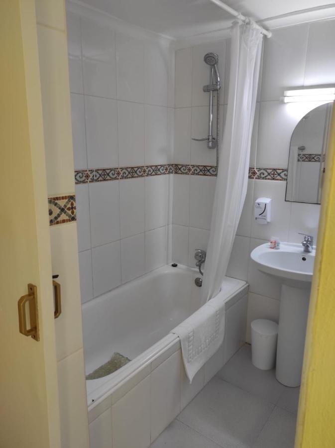 Skol 911A 1 Bedroom Duplex With Sea Views 马尔韦利亚 外观 照片
